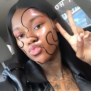 Meet your Posher, Telisha